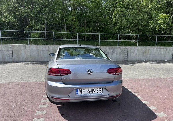 Volkswagen Passat cena 68300 przebieg: 135500, rok produkcji 2018 z Częstochowa małe 326